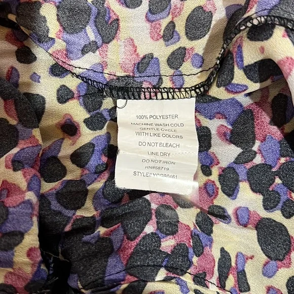 NY Collection V Neck Short Sleeve Textured Button Down Blouse - Picture 9 of 9